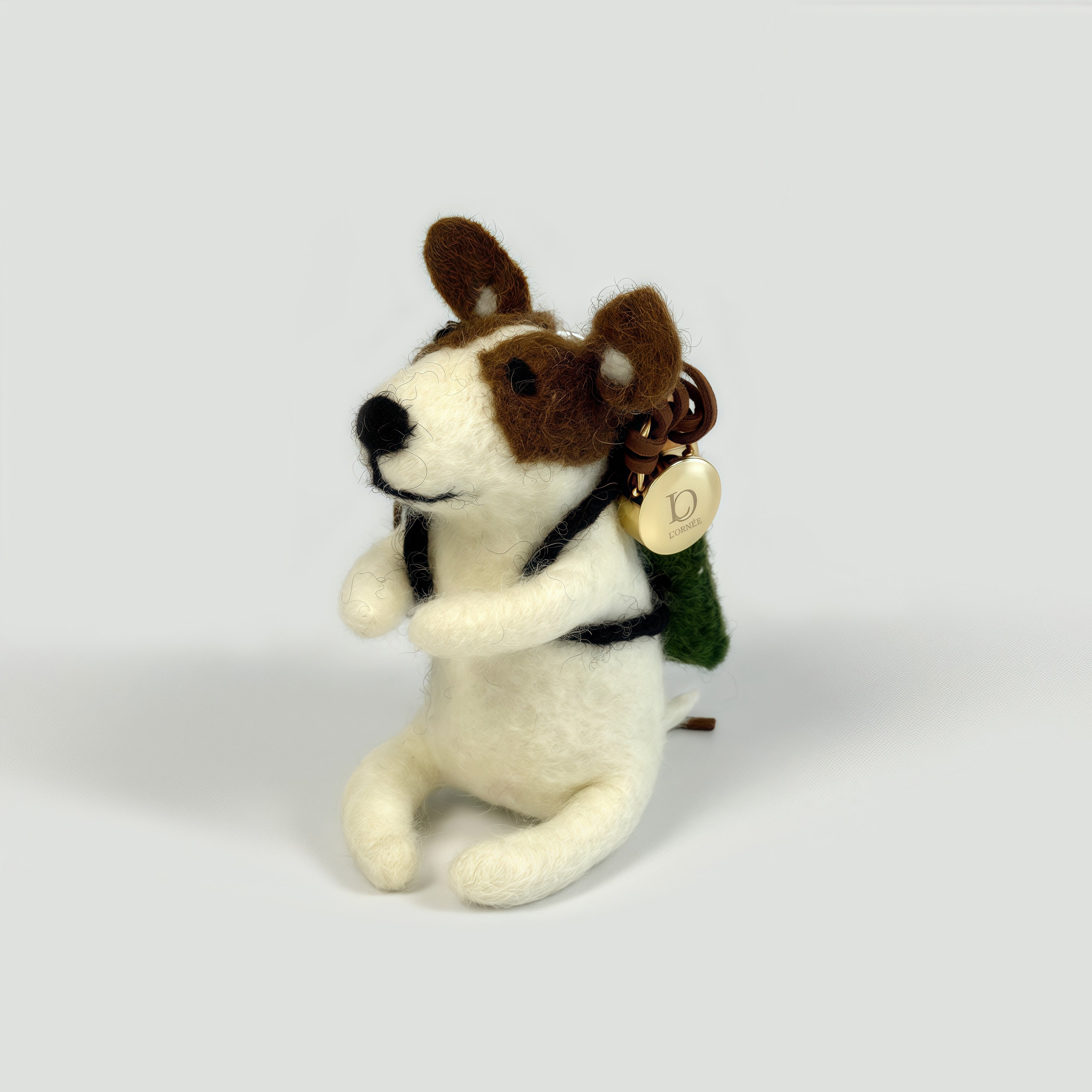 ADVENTURE PUP CHARM side shot