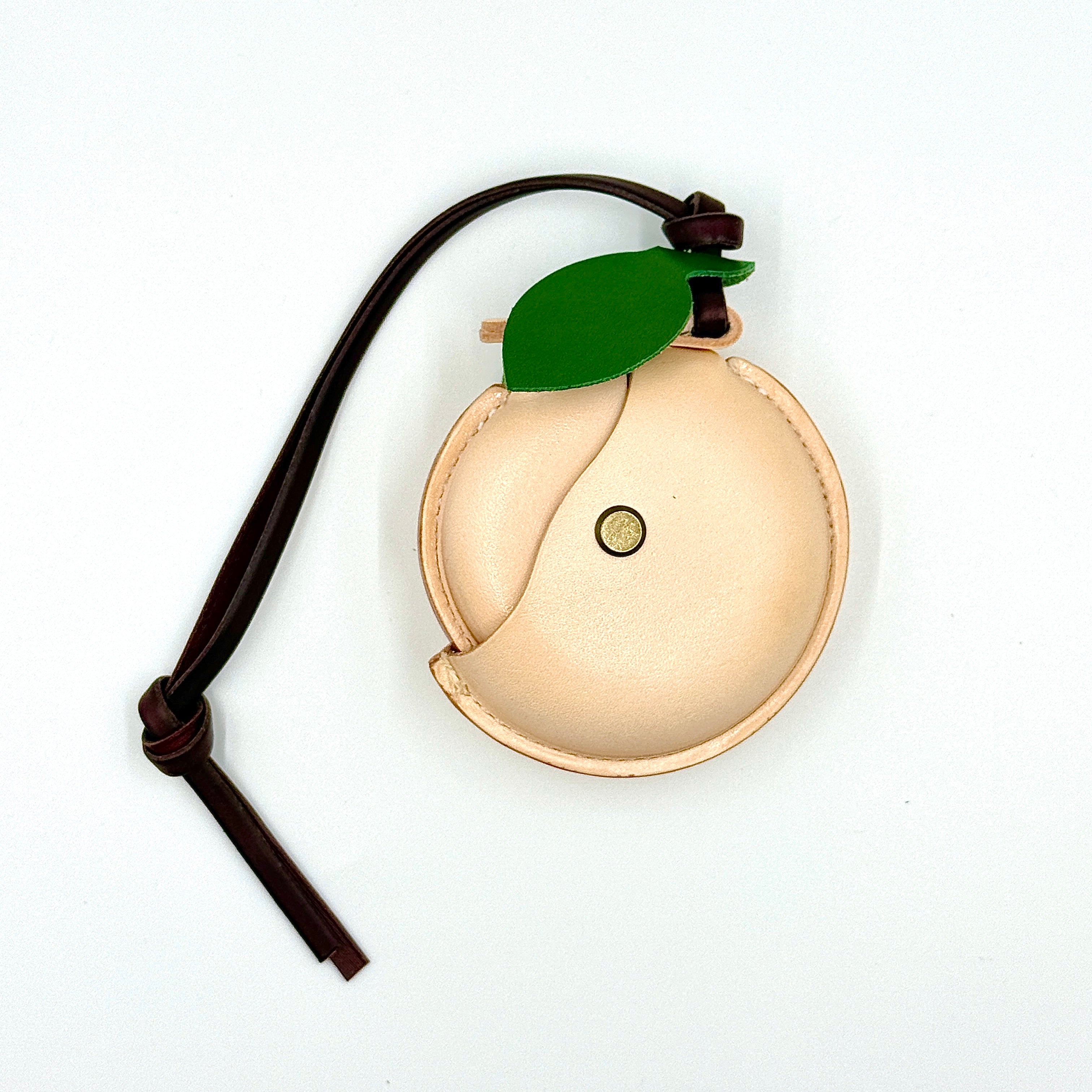 LYCHEE AIRPOD CASE CHARM front