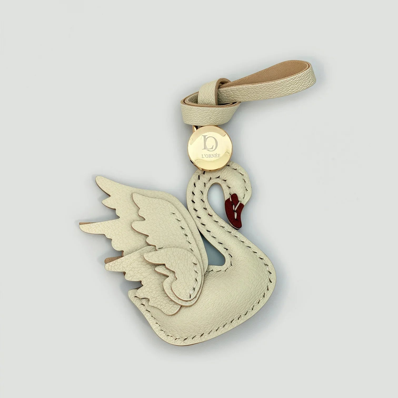 WHITE ELEGANT SWAN CHARM